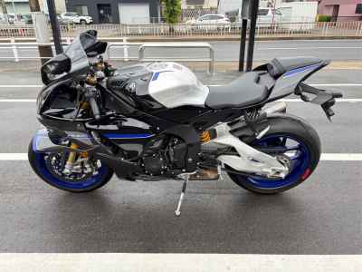 Yamaha YZF-R1M 2025