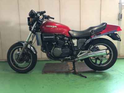 Honda VF750S Saber