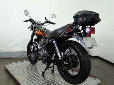 Yamaha SR400 2019