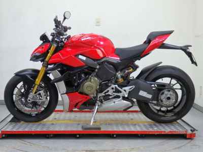 Ducati Streetfighter V4S 2020