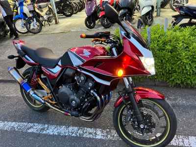 Honda CB400 Super Boldor 2021