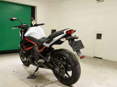 Kawasaki ER-4N 2012