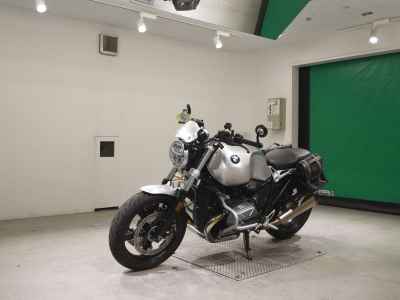 BMW R nineT 2023