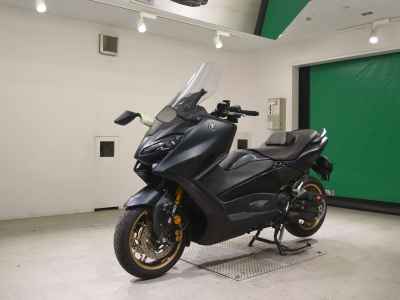 Yamaha TMAX 560 2022