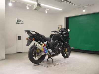 Honda CB400 Super Boldor 2016