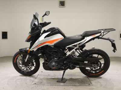 KTM 390 Duke