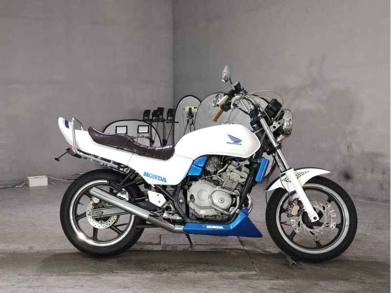 Honda Jade