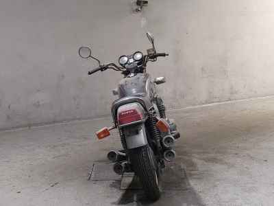 Honda CB750 Custom