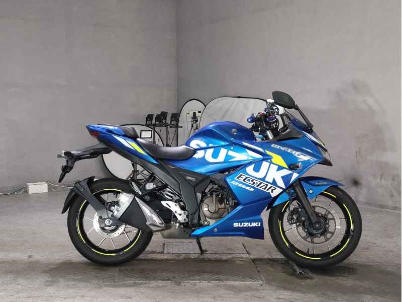 Suzuki Gixxer 250SF