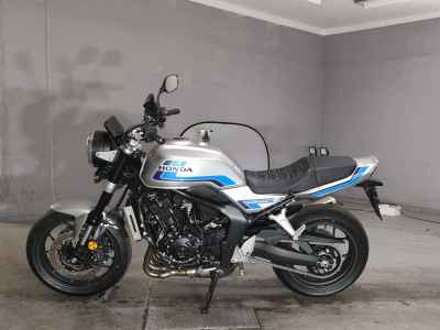 Honda CB1000F 2025