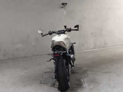 Yamaha XSR900 2025