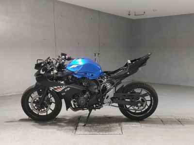 Suzuki GSX250R