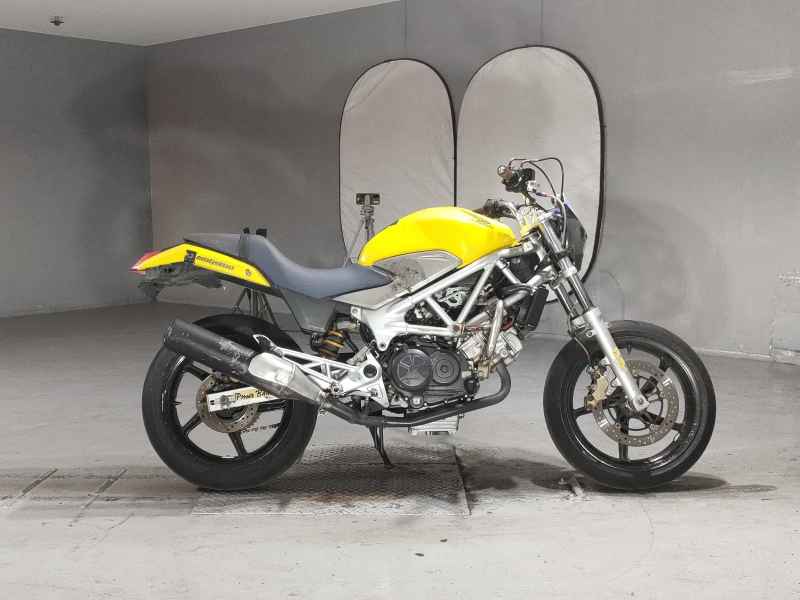Honda VTR250 2009