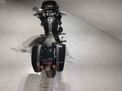 Harley-Davidson FXLRS 2025