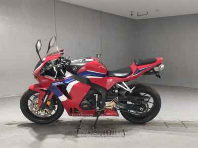Honda CBR600RR 2021