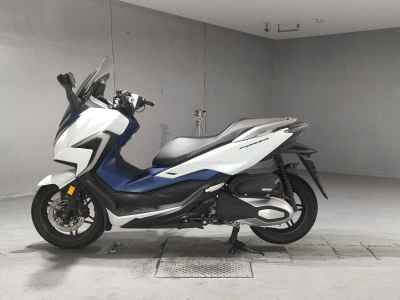 Honda Forza