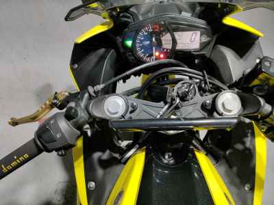 Yamaha YZF-R25 2015