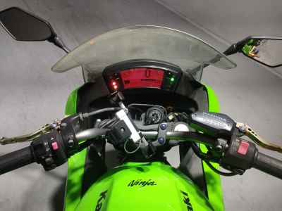 Kawasaki Ninja 400R 2021