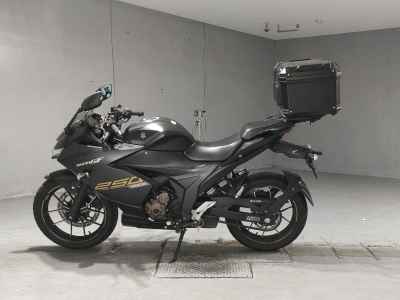 Suzuki Gixxer 250SF