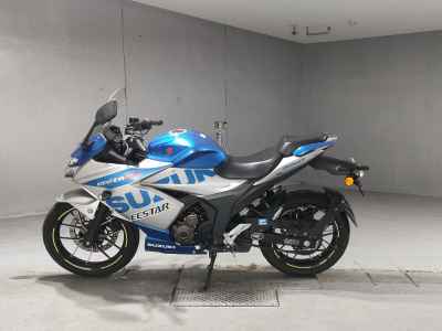 Suzuki Gixxer 250SF