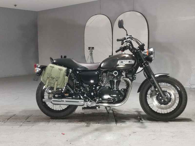 Kawasaki W800 2021