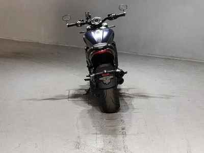Triumph Rocket 3 R 2024