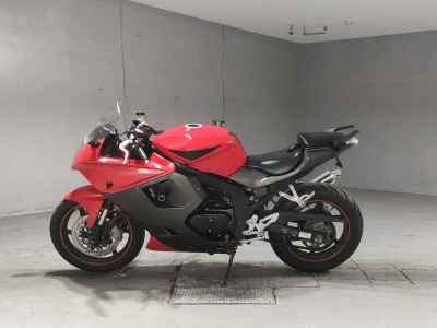 Hyosung GT250R
