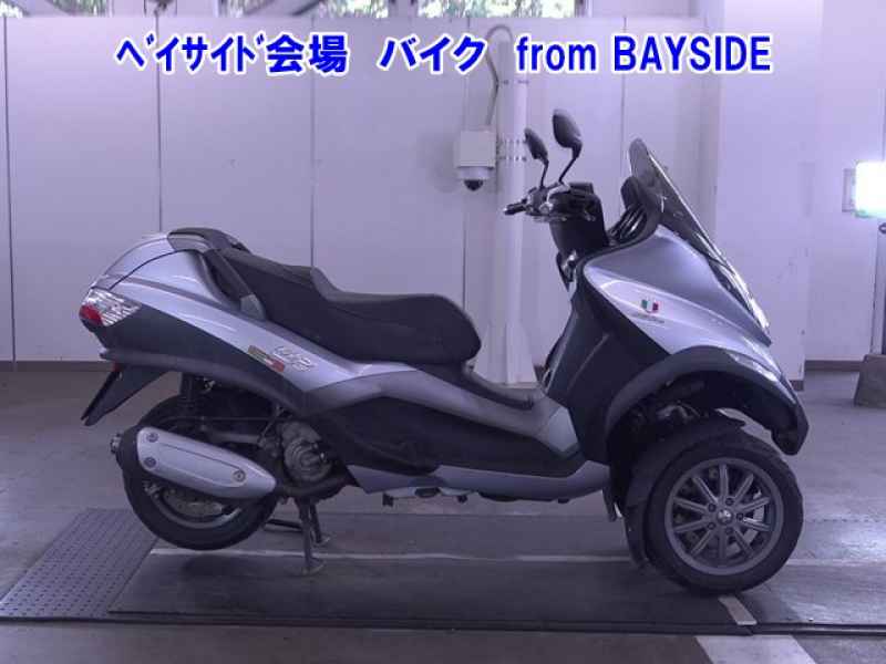 Piaggio MP3 250