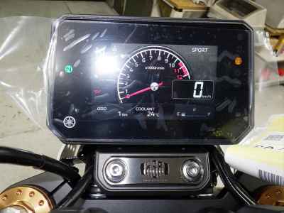 Yamaha XSR900 2025