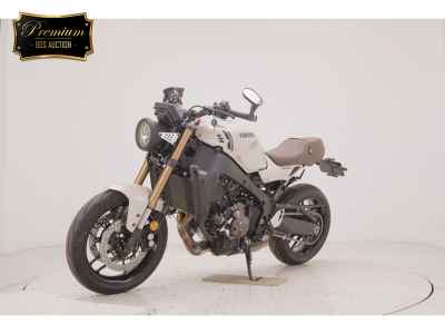Yamaha XSR900 2025