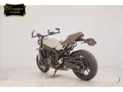 Yamaha XSR900 2025