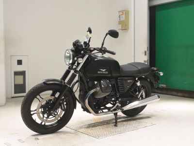 Moto Guzzi V7 II 2017