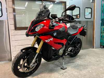 BMW S1000XR 2016