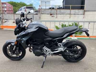 BMW F900R 2024