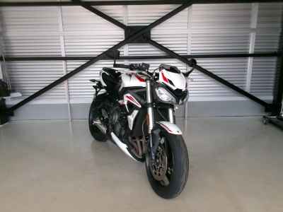 Triumph Street Triple S 2021
