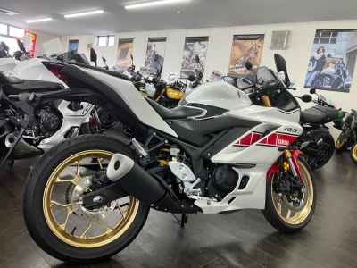 Yamaha YZF-R3 2022