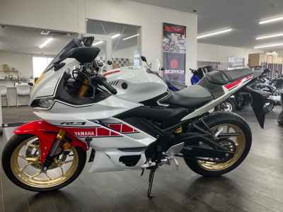 Yamaha YZF-R3 2022