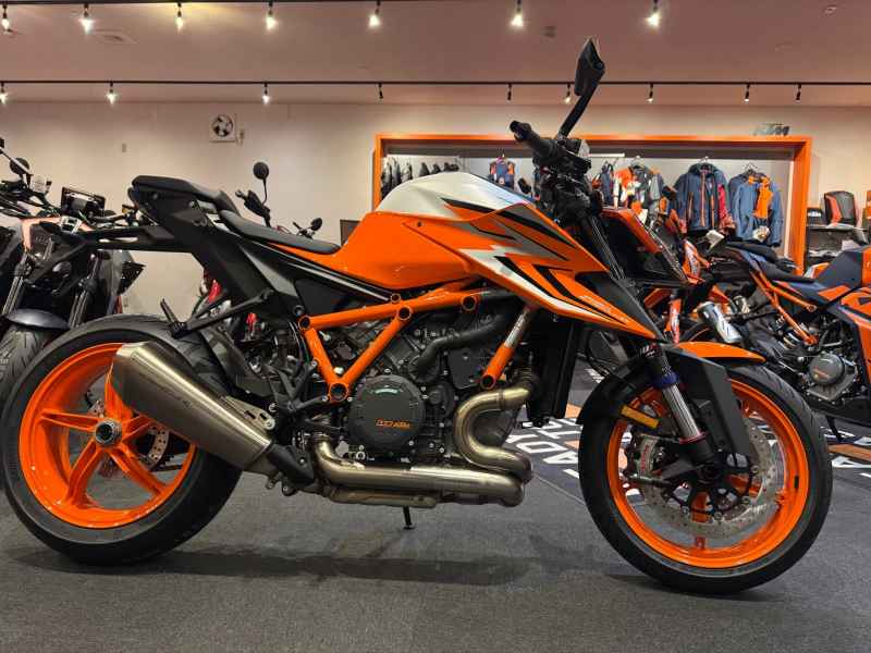 KTM 1290 Super Duke R Evo 2023