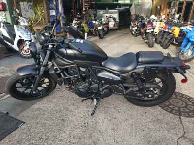 Kawasaki Eliminator 400 2023