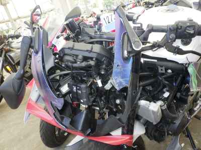 Yamaha YZR-R3 2025
