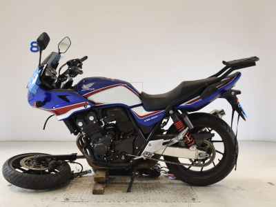 Honda CB400 Super Boldor 2019
