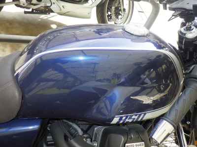Moto Guzzi V7 2023