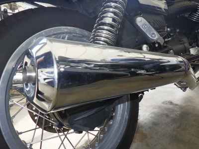 Moto Guzzi V7 2023