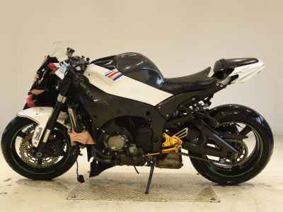 Kawasaki ZX1000J 2015