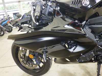 Yamaha YZF-R7 2025
