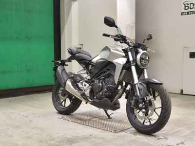 Honda CB250R 2018