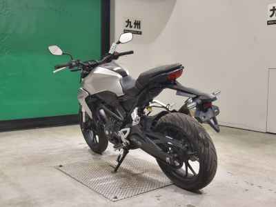 Honda CB250R 2018