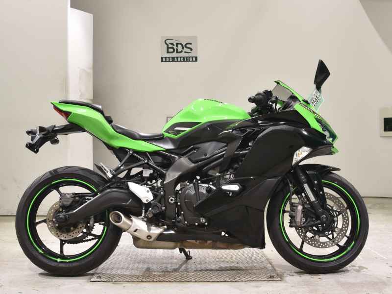 Kawasaki Ninja ZX-25R 2021