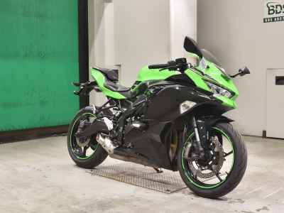Kawasaki Ninja ZX-25R 2021