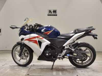 Honda CBR250R 2011